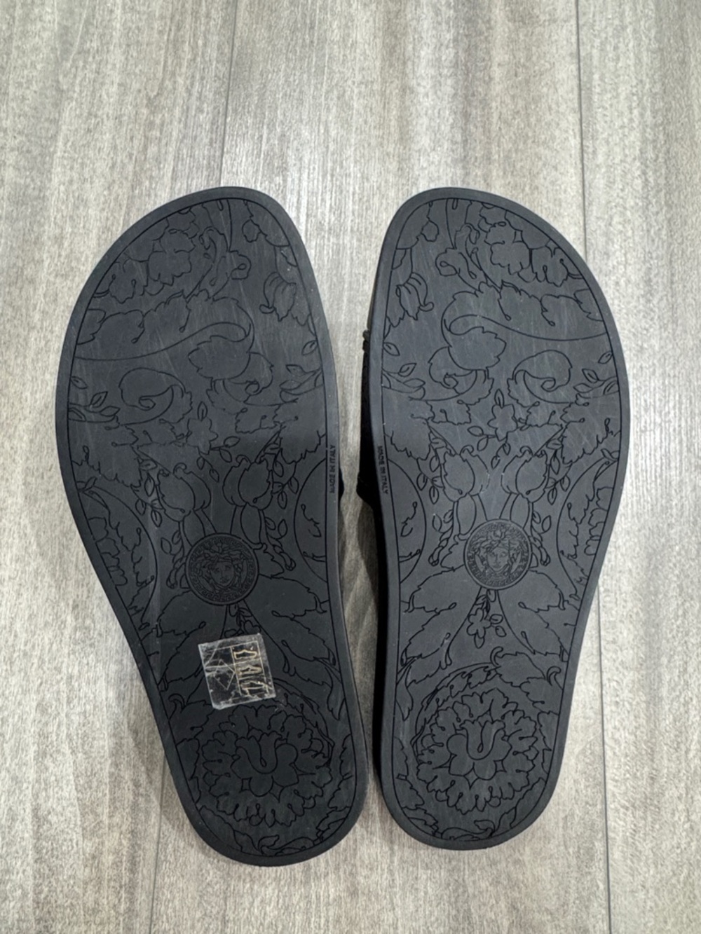 Versace Rubber Sliders - Picture 3 of 11